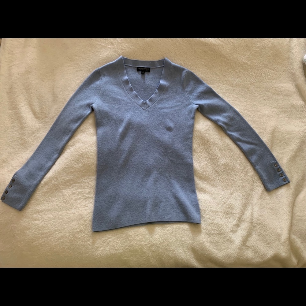 Gray/blue sweater